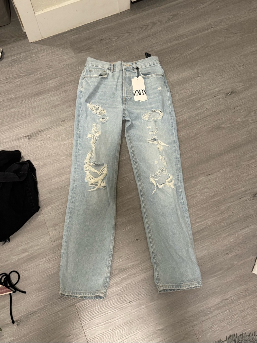 Zara Light Blue Distressed Straight-Leg Jeans